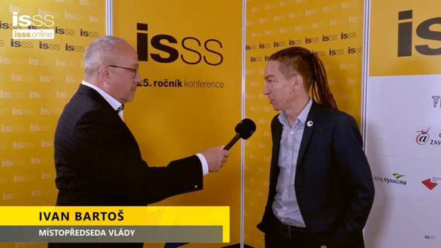 Rozhovor s Ivanem Bartošem, místopředsedou vlády ČR pro digitalizaci a ministrem pro místní rozvoj